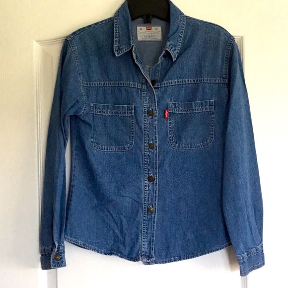 Levi's Tops - LEVI’S Authentic long sleeve shirt - size M